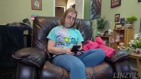 Linzy19 online show from January 23, 6:56 pm