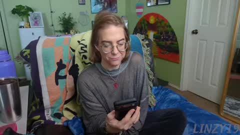 Linzy19 online show from February 1, 5:16 pm