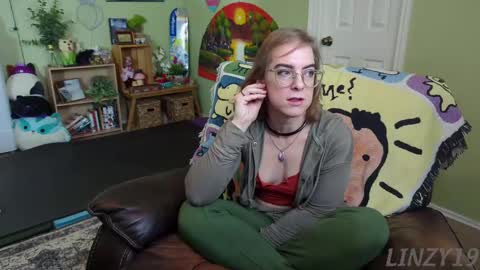 Linzy19 online show from February 13, 5:54 pm