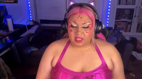 littledracula666 online show from February 16, 10:43 am