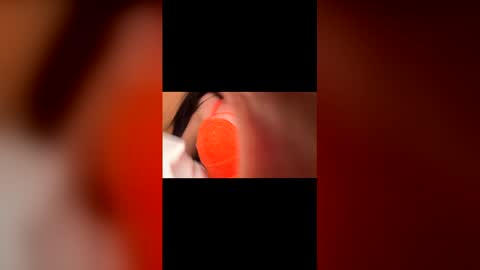 LIV LOMAX online show from June 5, 1:17 pm