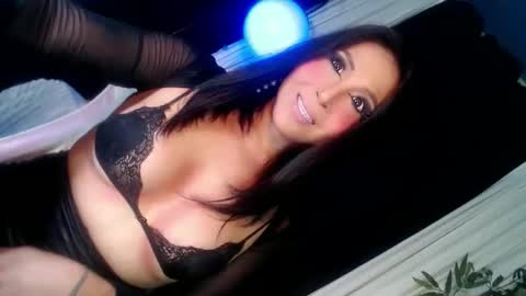 lovenlustxx online show from March 31, 8:22 pm