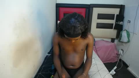 lsnnickykhanyile online show from March 3, 10:16 pm