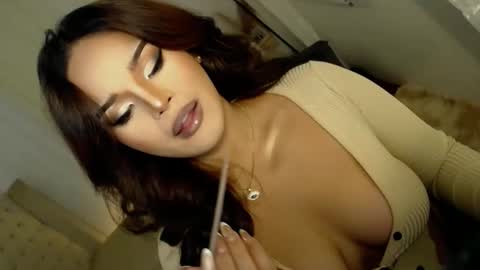 Snapshot of lucy_heartfiliaxxx chatting on January 26, 6:48 pm MONA online show from January 26, 6:48 pm