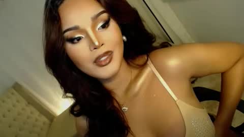 Snapshot of lucy_heartfiliaxxx chatting on February 10, 2:59 pm MONA online show from February 10, 2:59 pm