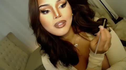 Snapshot of lucy_heartfiliaxxx chatting on March 5, 4:51 pm MONA online show from March 5, 4:51 pm