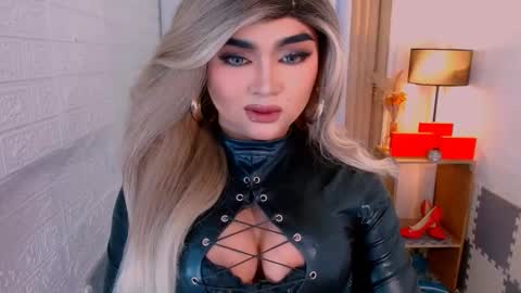 Sasha Blaire online show from November 14, 9:50 am