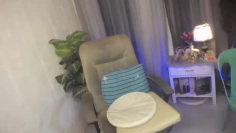 Cutie Yassie online show from February 13, 6:37 pm