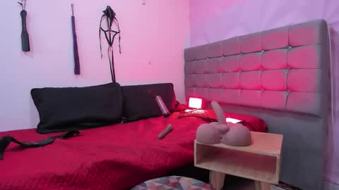 Madame lilith online show from December 13, 7:53 pm