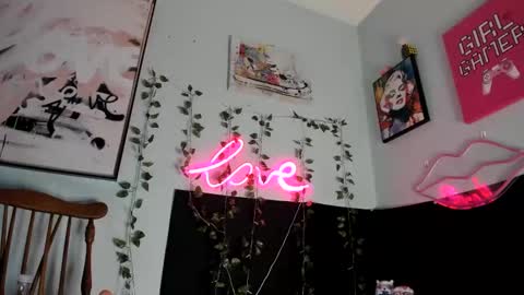 Maddi Avalon online show from February 13, 7:03 am