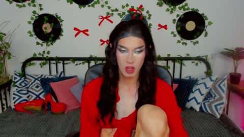 madisonesprit online show from April 4, 10:24 am