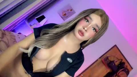 maryhugecock69 online show from May 21, 6:37 pm