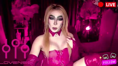 THE QUEEN ALPHA   Queen Medusa Prey online show from June 11, 2:44 am