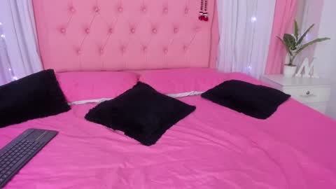 Megan online show from December 20, 12:38 pm