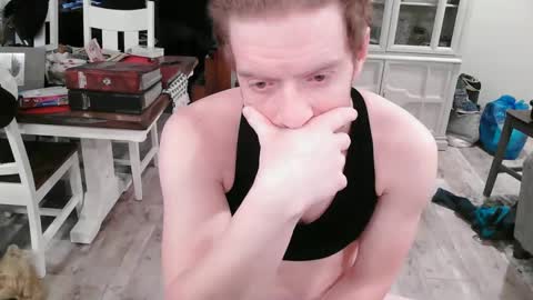 Snapshot of meganfitzy chatting on March 4, 10:14 pm GlamTransGoddess online show from March 4, 10:14 pm