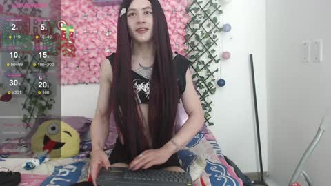 megannixx online show from December 19, 2:23 am