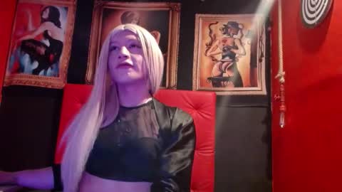 megannixx online show from October 22, 5:31 am