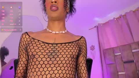 mia_royal online show from June 1, 7:48 pm