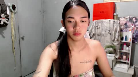 Mia online show from March 21, 3:17 pm