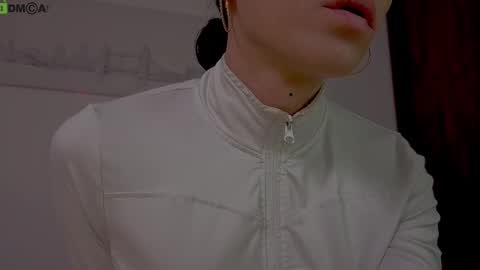 Snapshot of miavero chatting on October 19, 4:43 pm Mia online show from October 19, 4:43 pm