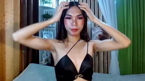 micalopez102702 online show from March 8, 11:41 pm