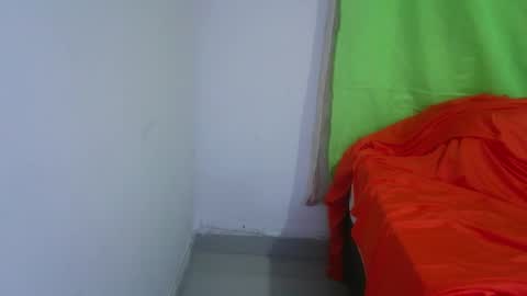 Snapshot of miedovega chatting on October 7, 7:42 am miedovega online show from October 7, 7:42 am