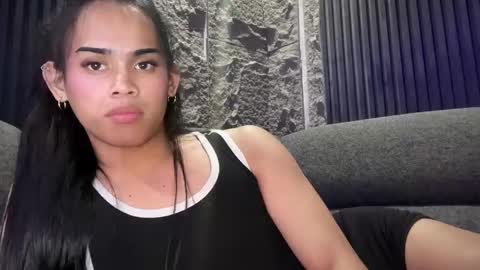 mika online show from October 25, 7:53 pm