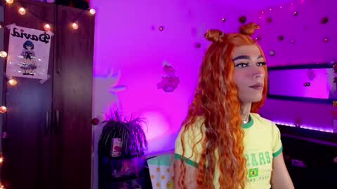 mikaelarangel online show from December 20, 4:51 am