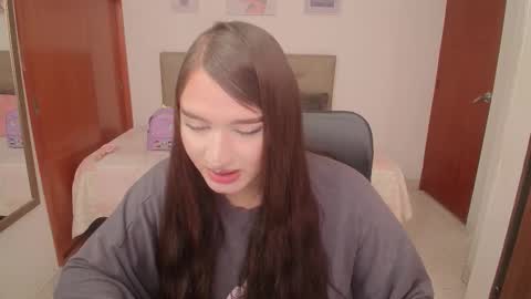 Miley online show from March 5, 3:28 pm