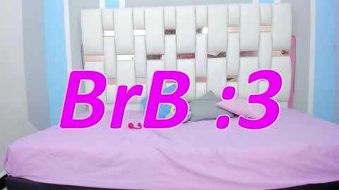 Snapshot of milkwhore1 chatting on October 21, 8:10 pm Michelle online show from October 21, 8:10 pm