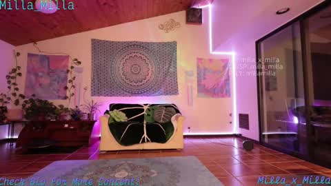 milla_milla online show from September 27, 3:48 am