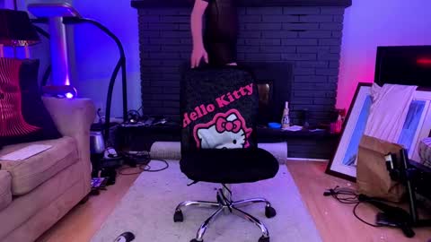 Snapshot of mischiefmonica33 chatting on February 24, 2:48 pm mischiefmonica1 online show from February 24, 2:48 pm