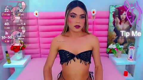 Snapshot of miss_dania chatting on October 15, 5:40 am DANIA online show from October 15, 5:40 am
