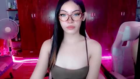 miss_hornydoll online show from October 18, 8:07 am