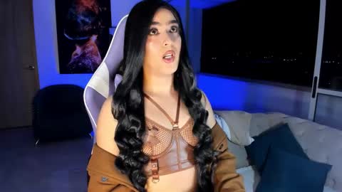 Sophie Cardenas ..... independent model online show from March 8, 11:52 pm