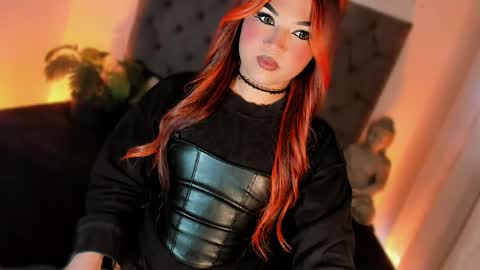 miss_zz online show from April 10, 5:07 pm