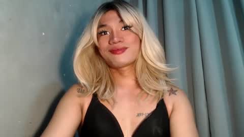 Molly online show from July 31, 2:17 pm