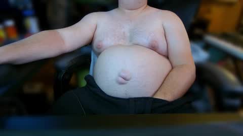 momentofs123 online show from December 16, 5:45 am