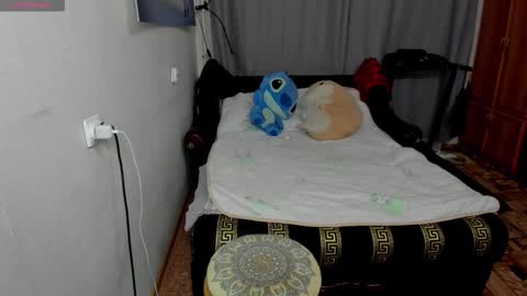 Monica Elder online show from February 17, 4:09 am