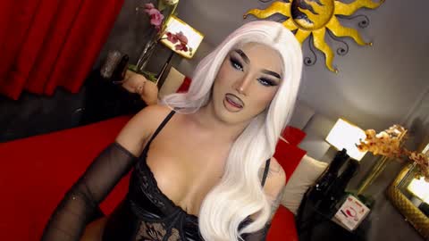 TRICXIEBELLE online show from January 22, 7:03 am