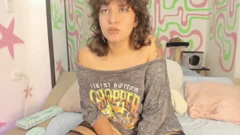 moraazul online show from April 13, 2:59 am