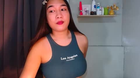 morriganhel_ online show from December 29, 10:45 am