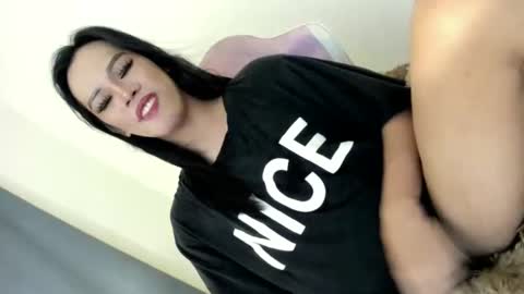 Snapshot of ms_selenaxx chatting on December 7, 11:12 am selena online show from December 7, 11:12 am
