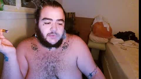 muttcunt online show from December 19, 9:03 am