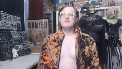 Muziknerd online show from November 16, 8:52 pm