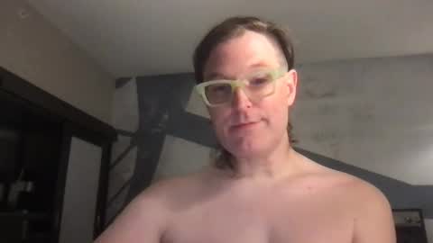 Muziknerd online show from June 8, 6:02 am