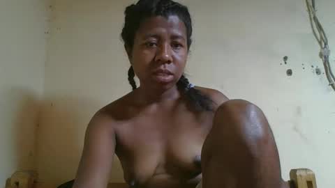 nadiasando online show from December 20, 4:51 am