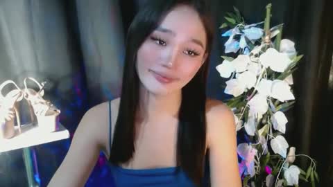 nadiestar online show from January 4, 9:21 am