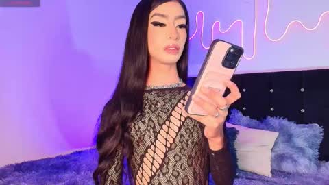 NahiaVictoria  online show from March 25, 4:44 pm