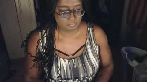 Naomi online show from December 2, 6:16 am